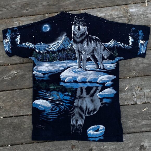 Vintage 1995 Liquid Blue T Shirt AOP Large John Connell Wolf Moon T Shirt AOP - Picture 2 of 10